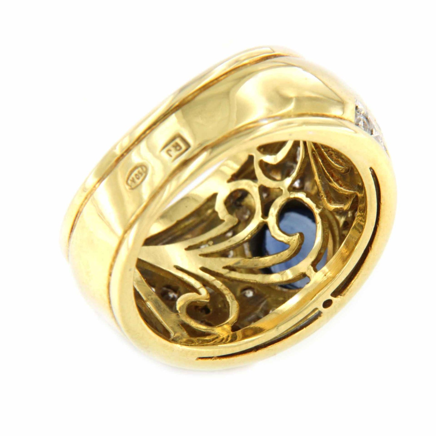 PRIOR 18k yellow gold engagement ring with a central sapphire