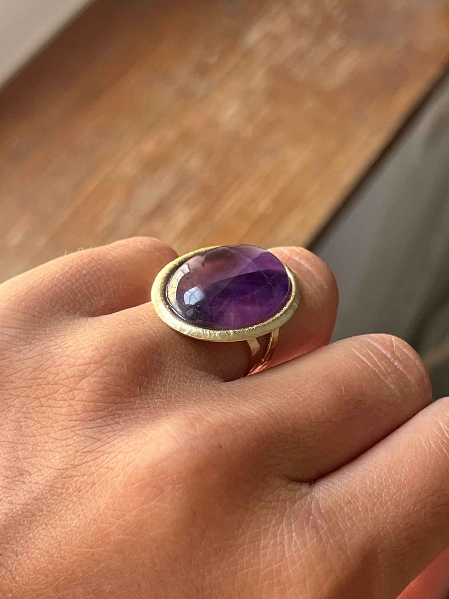 ESTHER, anillo de plata dorada con amatista