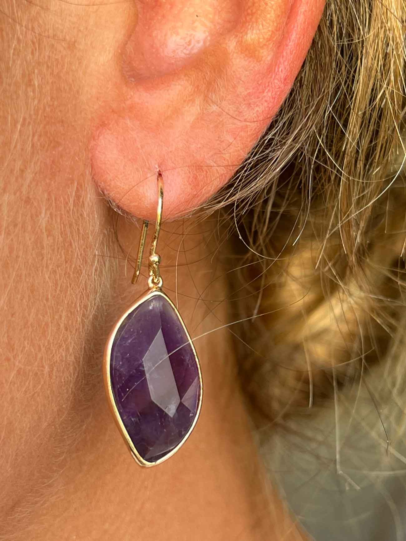 VOLGA, pendientes de plata con amatista.