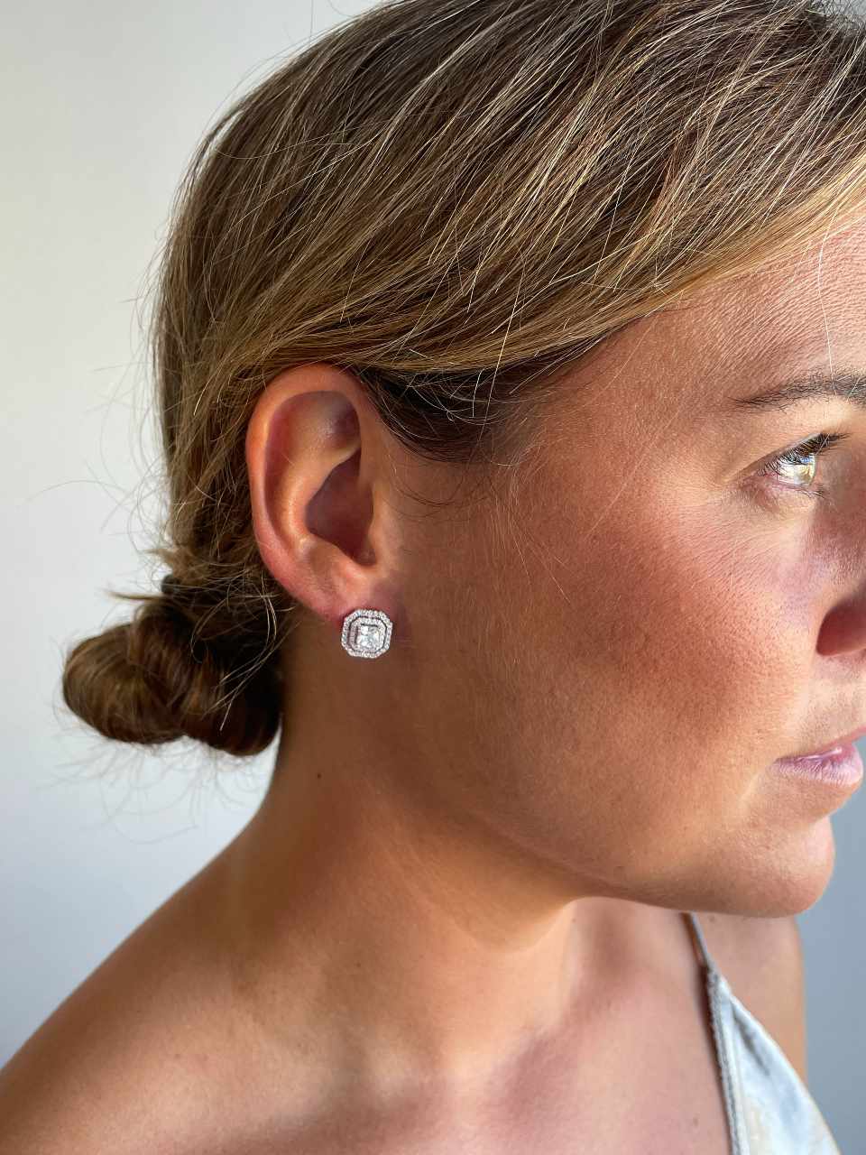 Detachable RUSSIA earrings in silver with cubic zirconia.