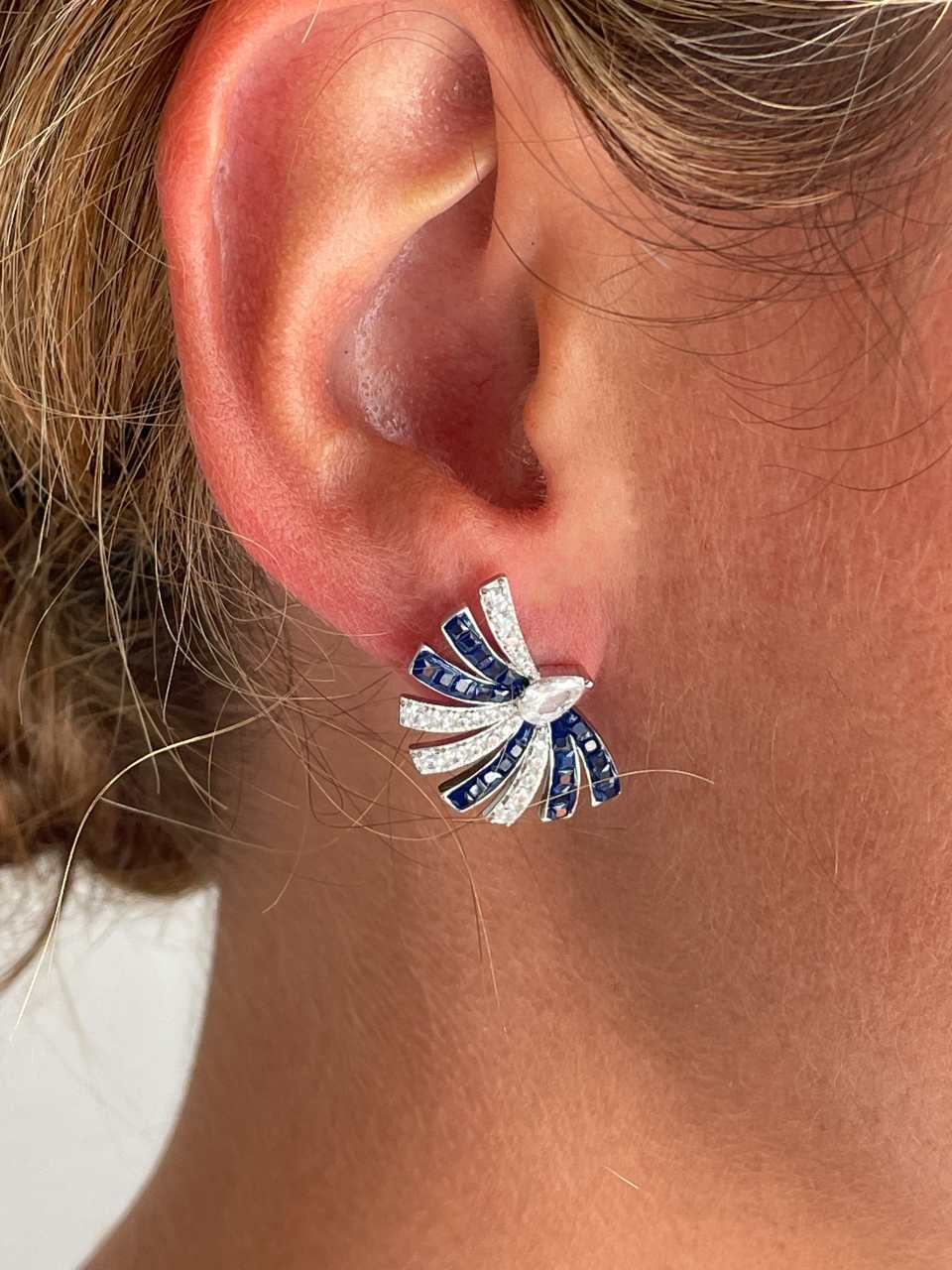 Pendientes trepadores MARILYN, en plata 1ª ley con circonitas engaste invisible