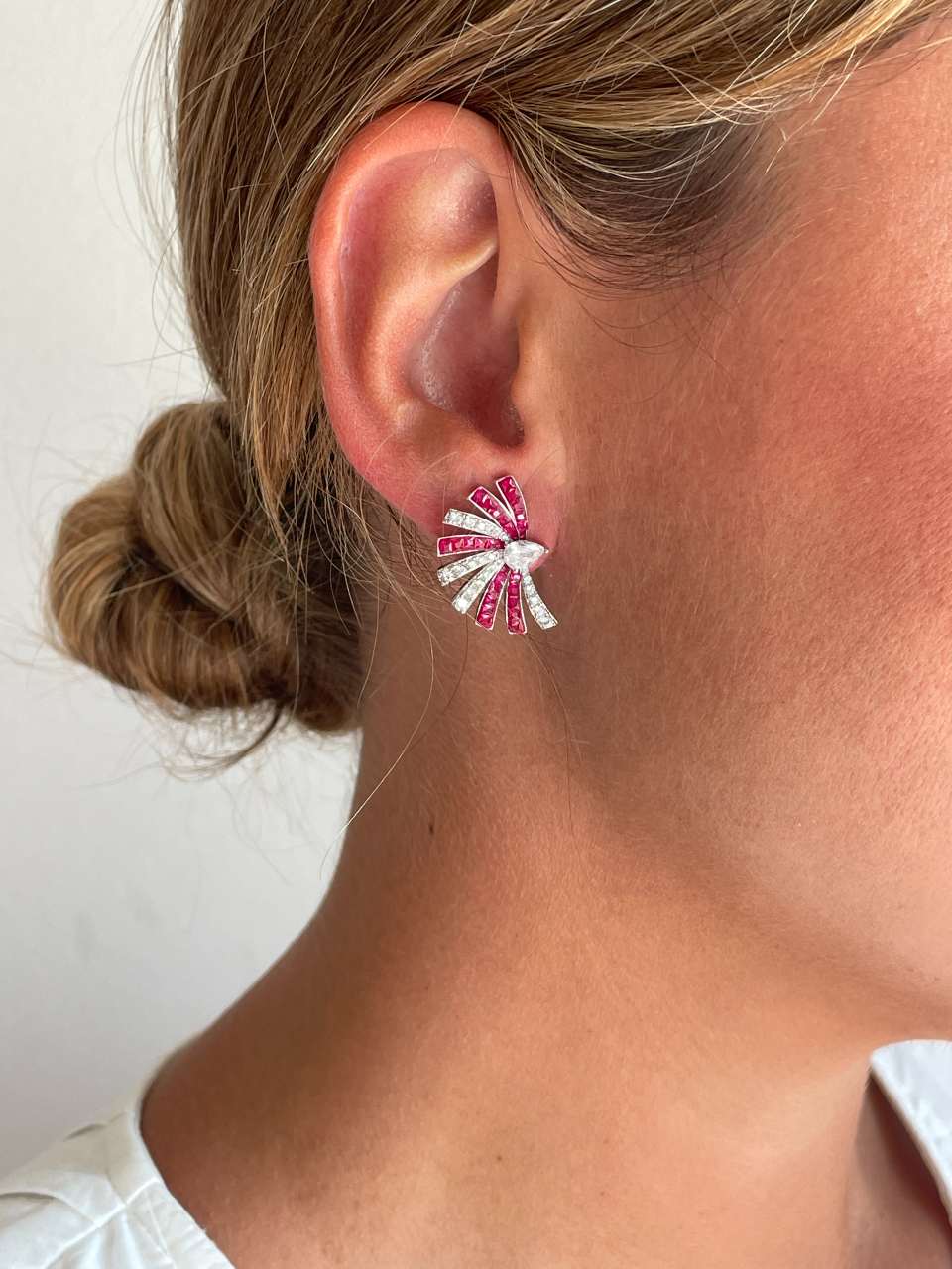 Pendientes trepadores MARILYN, en plata 1ª ley con circonitas engaste invisible