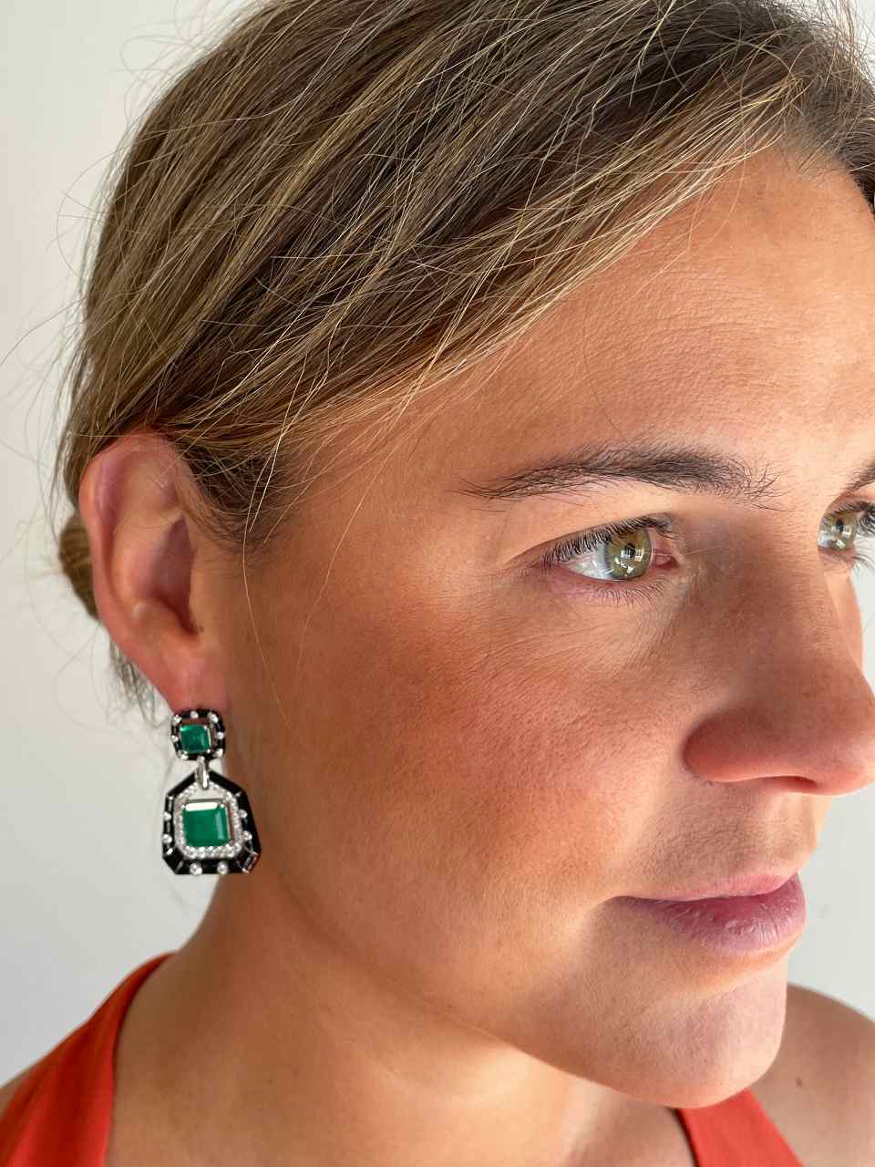 Pendientes MANHATTAN  en plata primera ley con circonitas  aguamarina / esmeralda