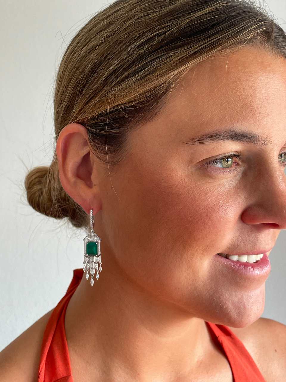 Pendientes NIVEA en plata primera ley con circonitas esmeralda