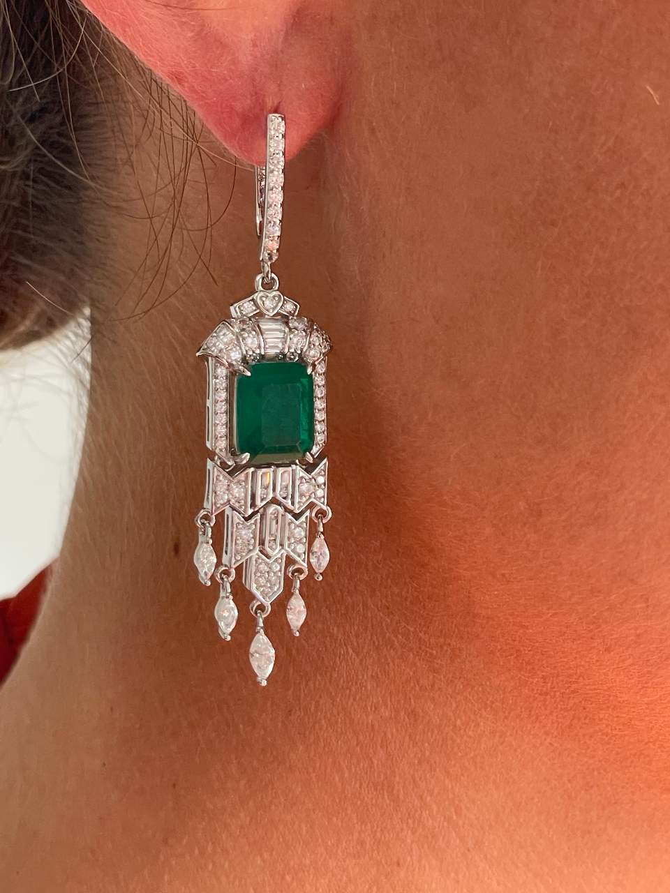 Pendientes NIVEA en plata primera ley con circonitas esmeralda