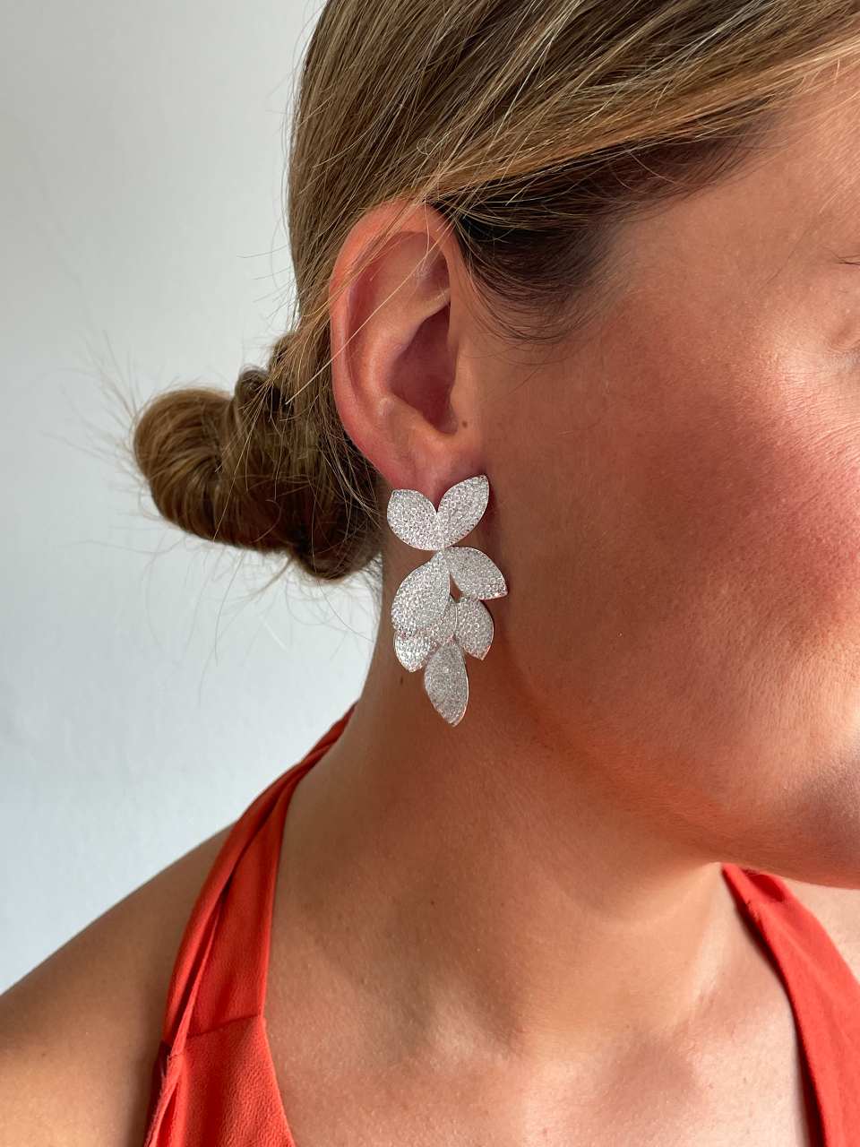 Pendientes largo CLOE en plata de ley con circonitas