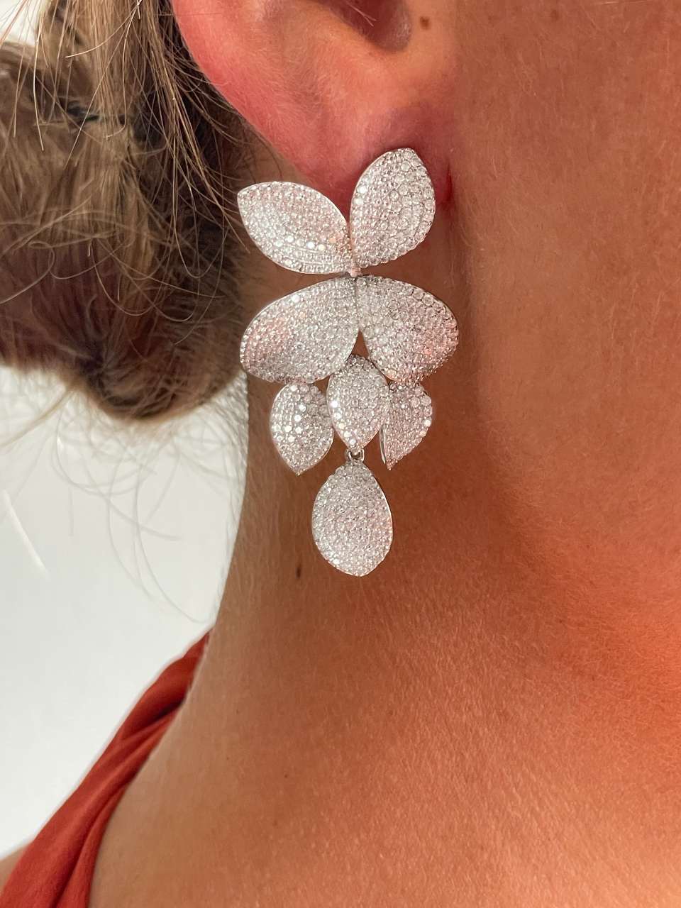 Pendientes largo CLOE en plata de ley con circonitas