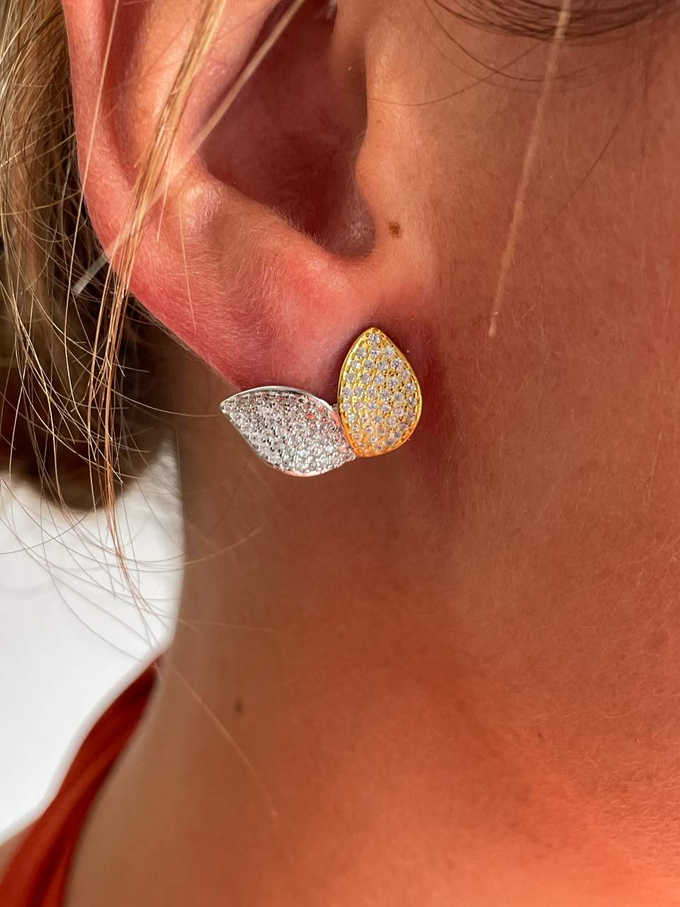 Pendientes ALAIA en plata de ley con circonitas