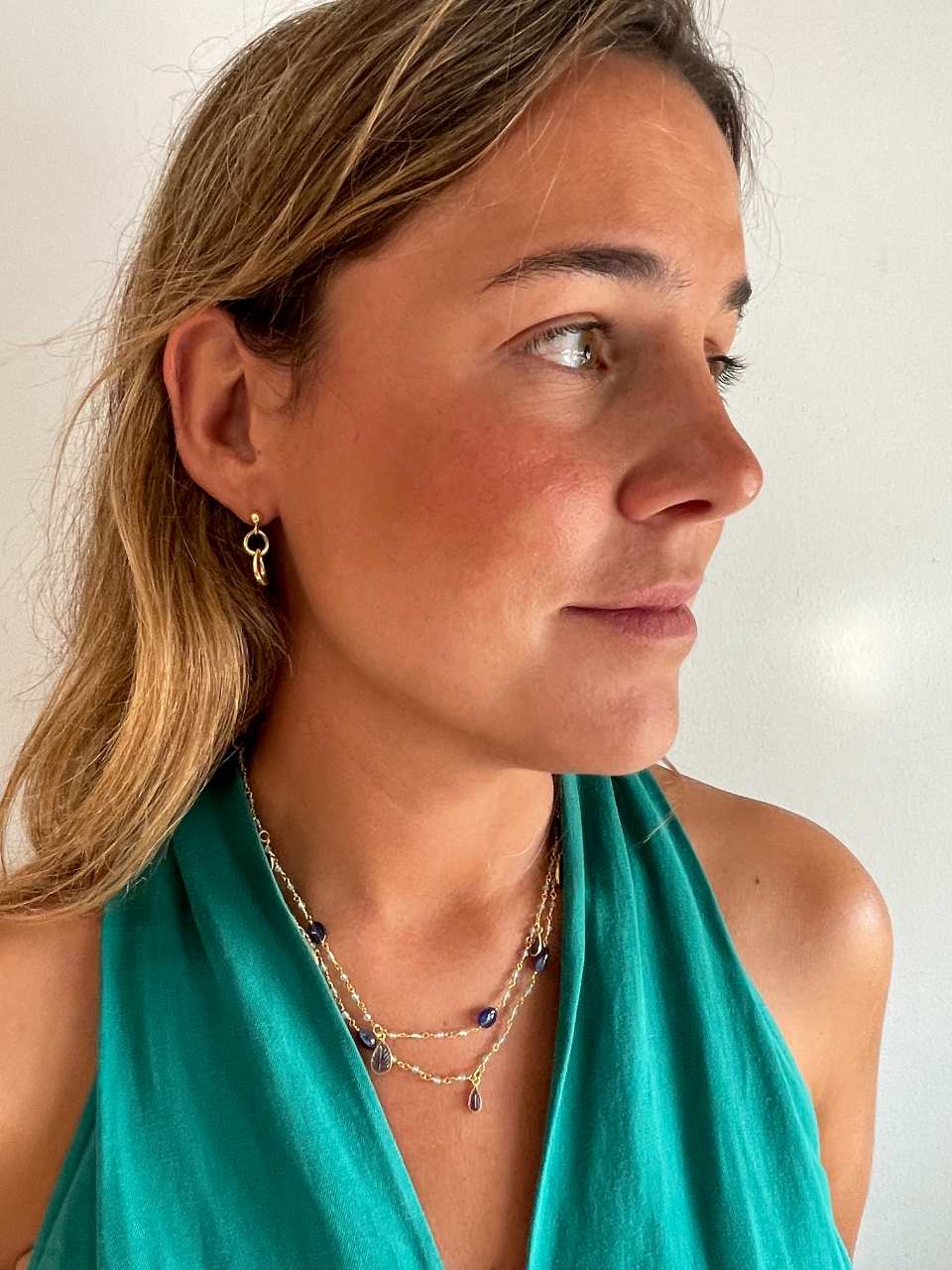 Collar CEREZA en plata de 1º ley con baño de oro 18 ktes y zafiros