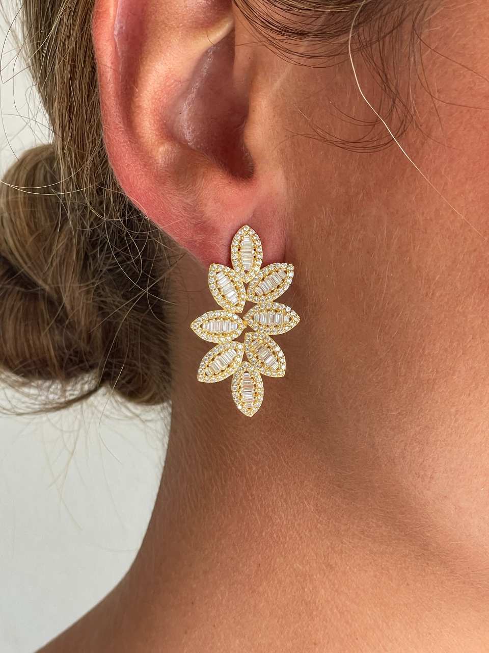 Pendientes ORLANE llamativos, en plata primera ley baño de oro 18 ktes