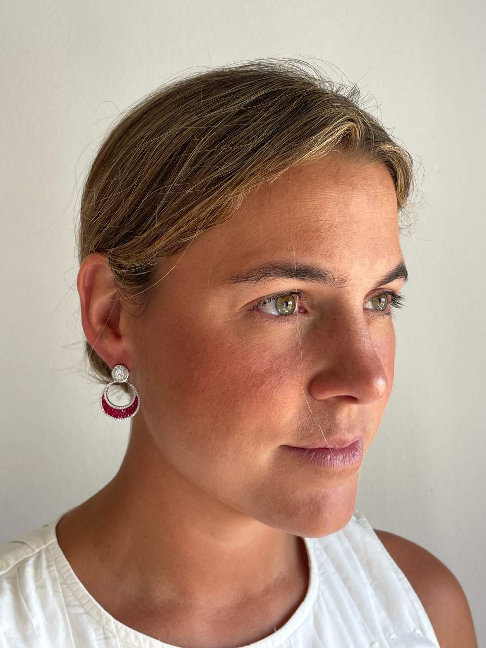 Pendientes SELANE, en plata 1ª ley con circonitas en engaste invisible