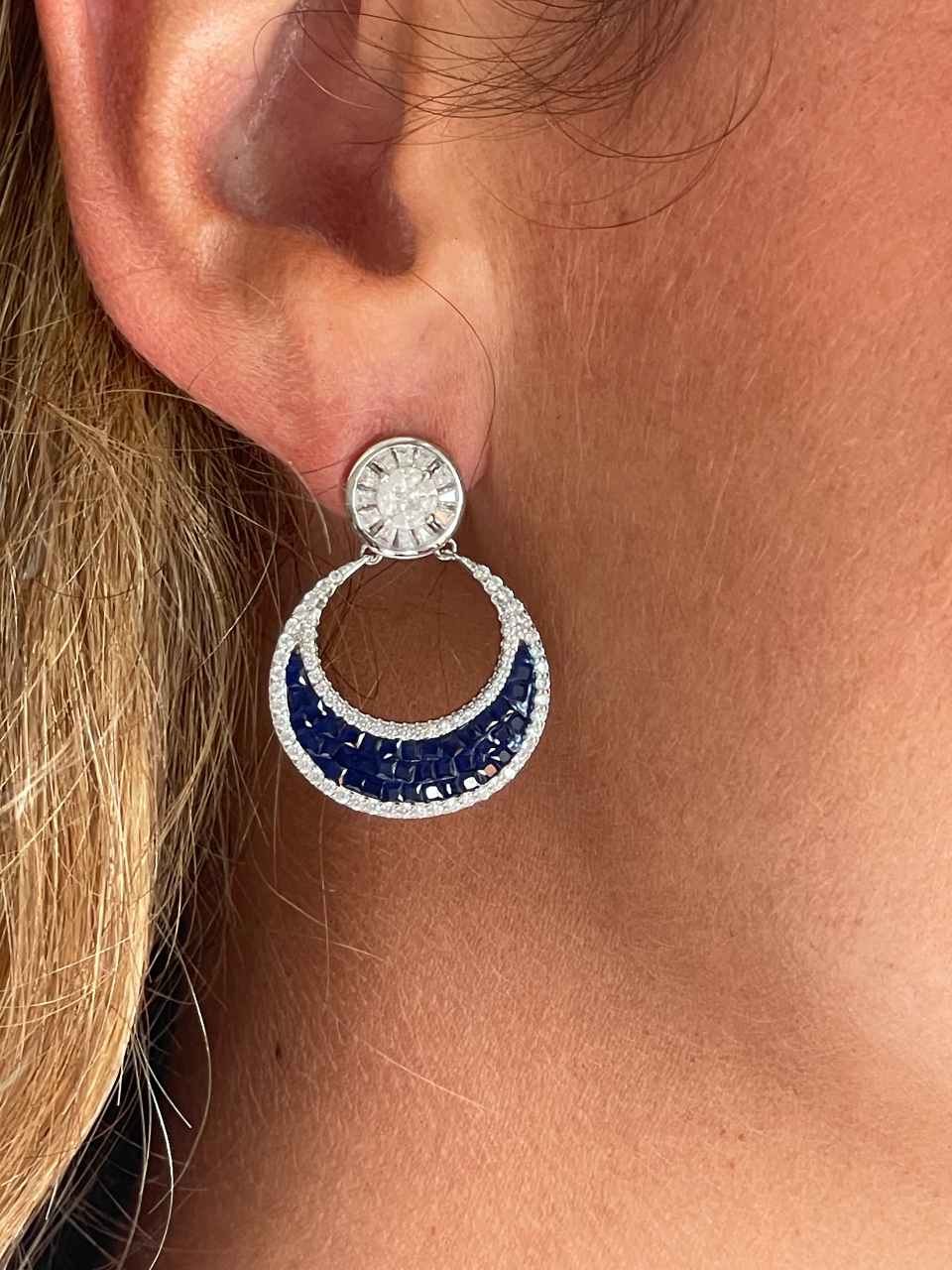 Pendientes SELANE, en plata 1ª ley con circonitas en engaste invisible