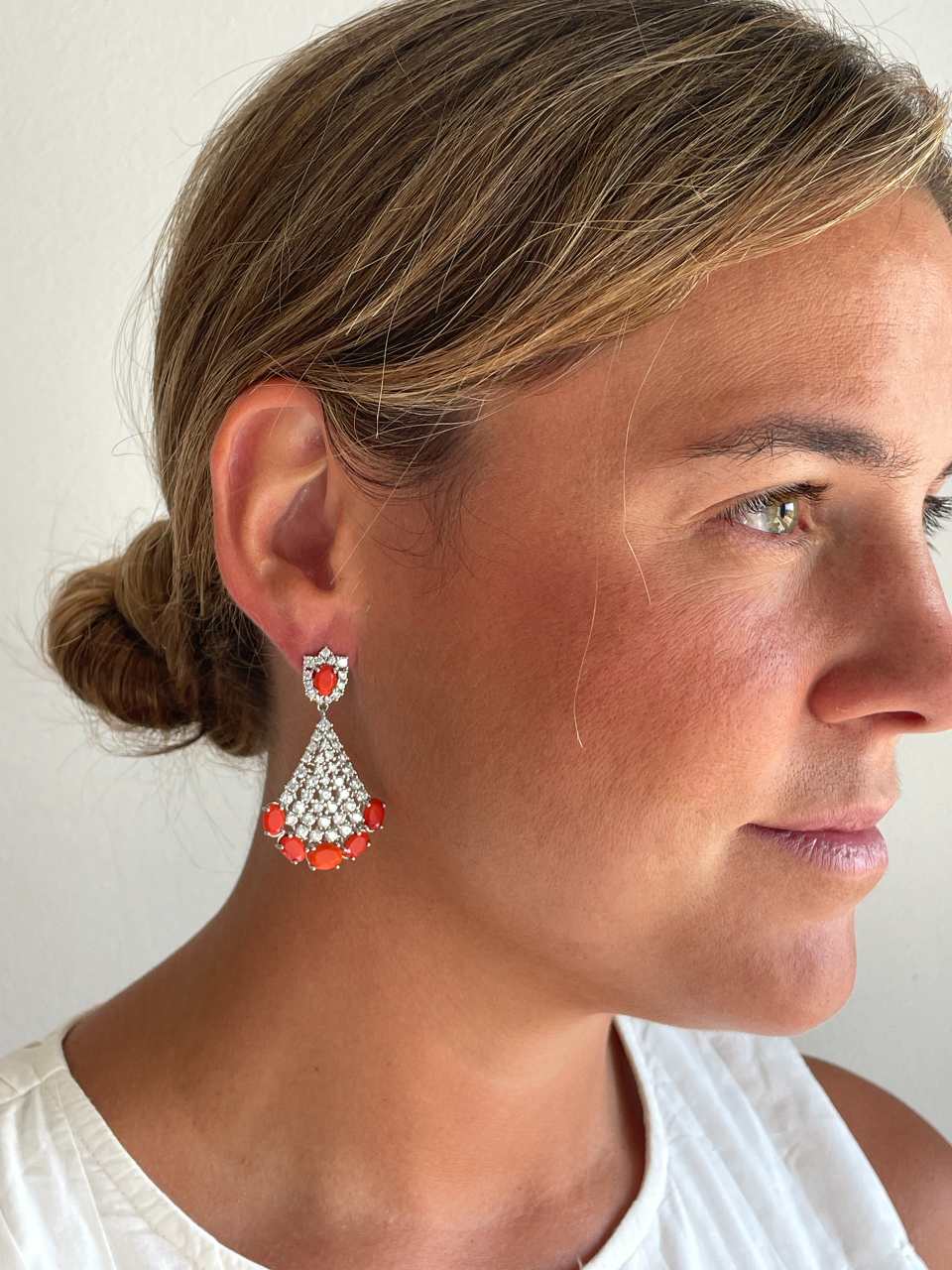 Pendientes YSEE en plata primera ley con circonitas, coral / turquesa