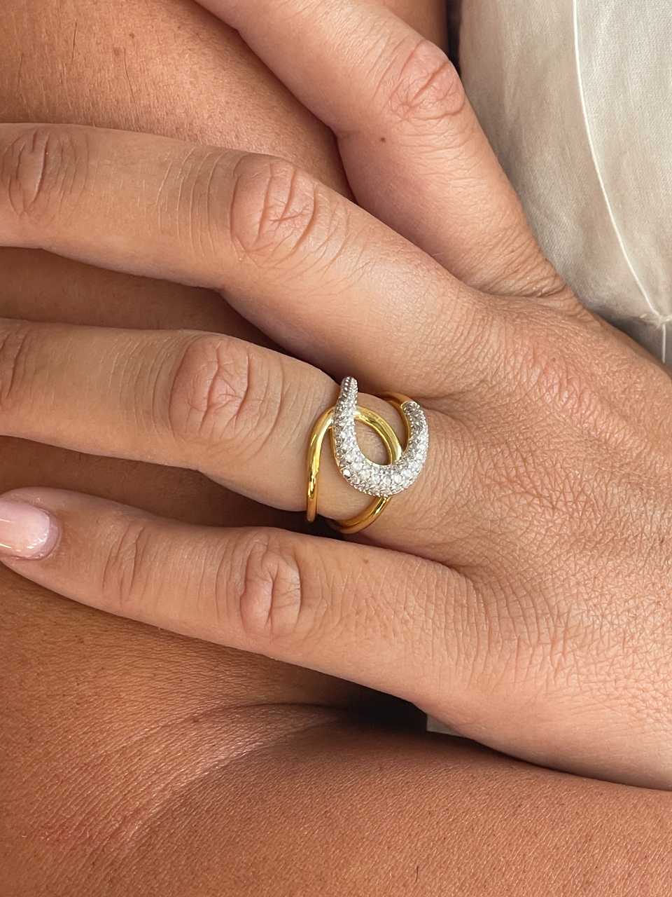 Anillo LUMINA plata 1ª ley bañada oro 18 ktes y circonitasa
