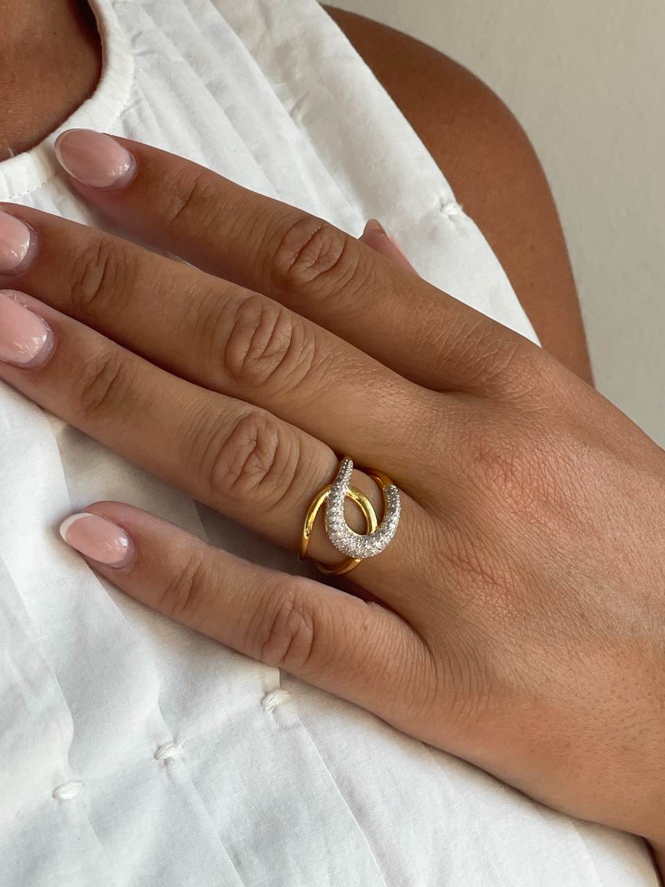 Anillo LUMINA plata 1ª ley bañada oro 18 ktes y circonitasa