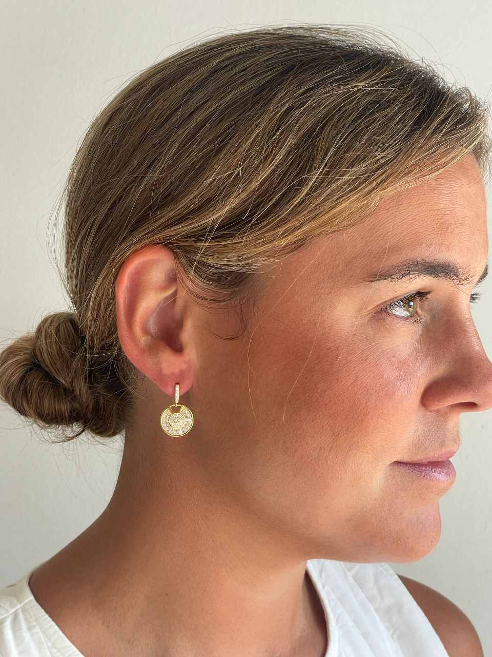 Pendientes THEA en plata primera ley con circonitas