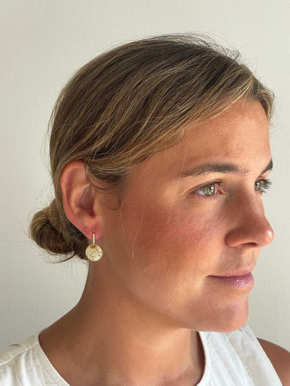 Pendientes THEA en plata primera ley con circonitas
