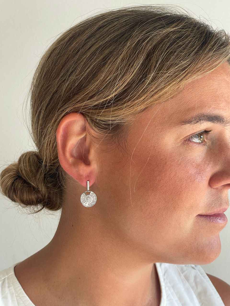 Pendientes THEA en plata primera ley con circonitas