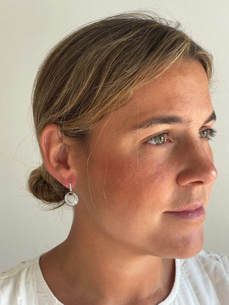 Pendientes THEA en plata primera ley con circonitas