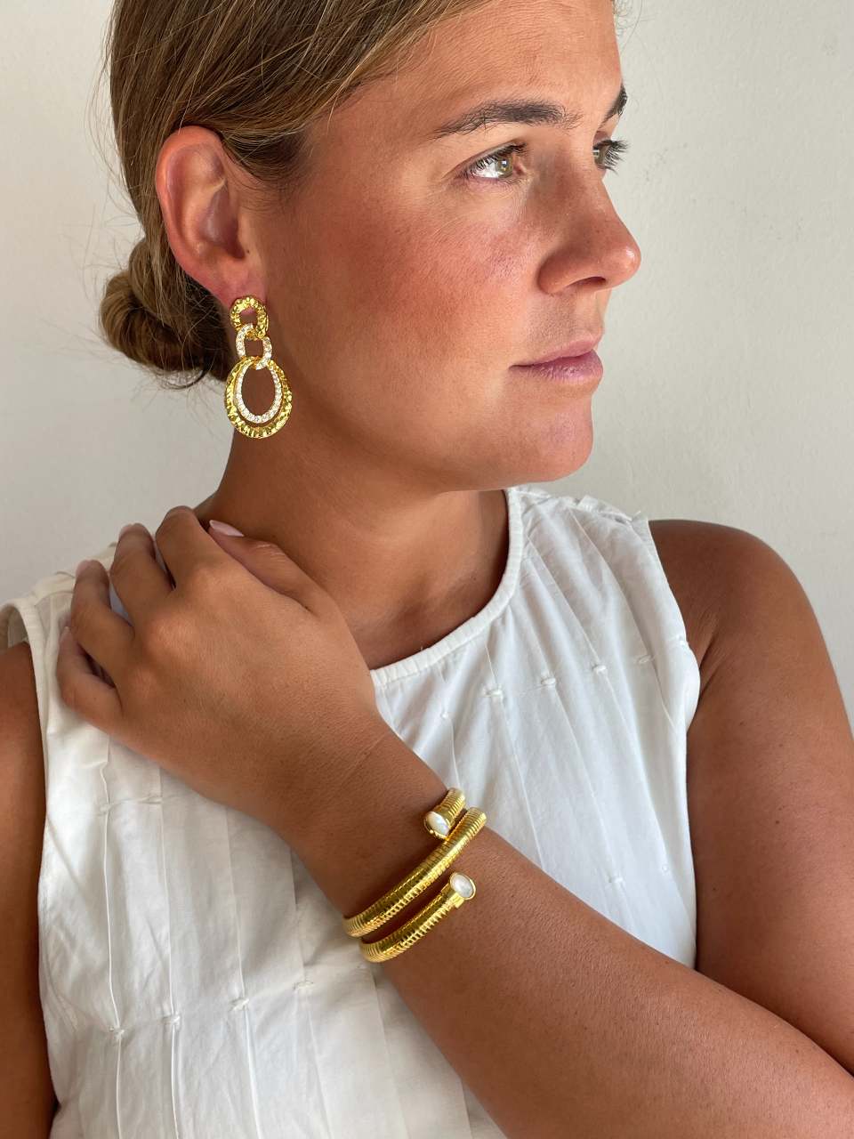 Pulsera NEREA articulada de plata bañada en oro de 18 ktes