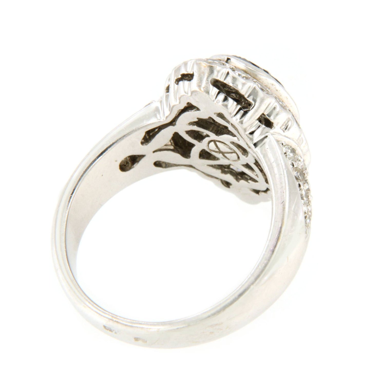 LEGANES ring in 18 karat white gold with sapphires and diamonds.