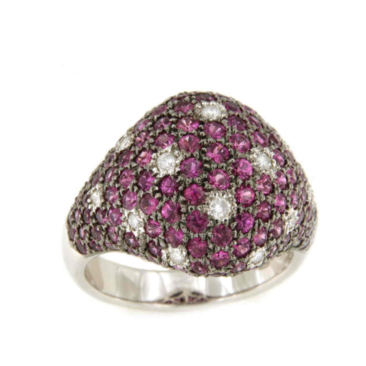 GETAFE ring in 18 karat white gold with rubies and diamonds.
