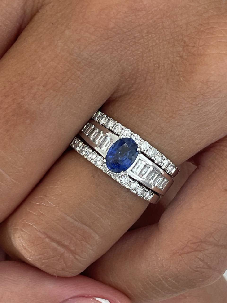 PILGRIM ring in 18k white gold with diamonds, emerald or sapphire