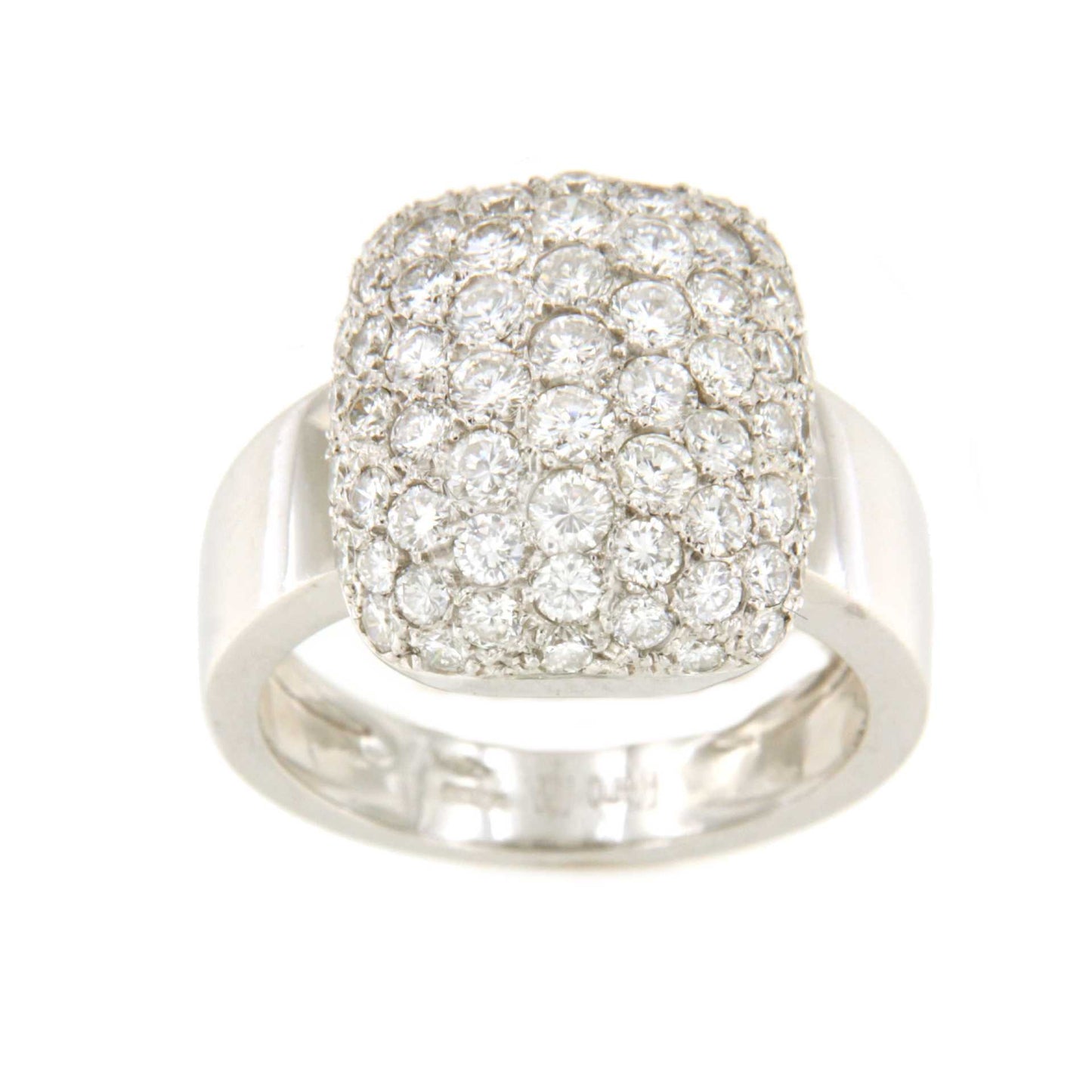 Anillo MATARO de oro blanco de 18 ktes con brillantes en pavé.