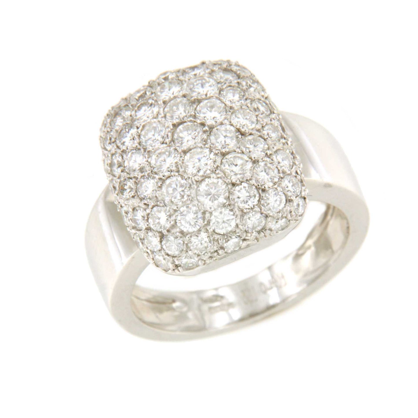 Anillo MATARO de oro blanco de 18 ktes con brillantes en pavé.
