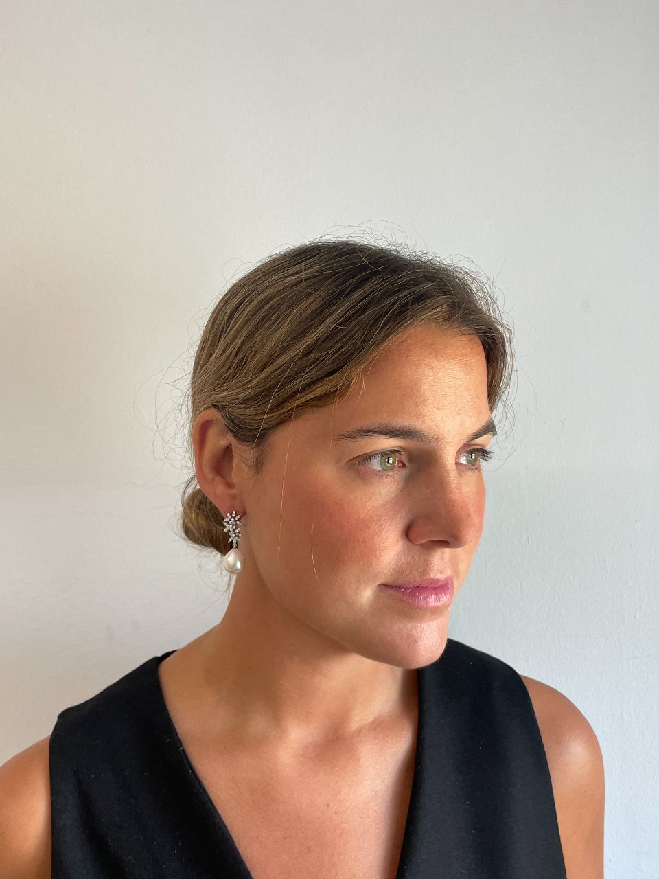 Pair of THARSIS pearls of Indonesian origin, 14 to 15 mm