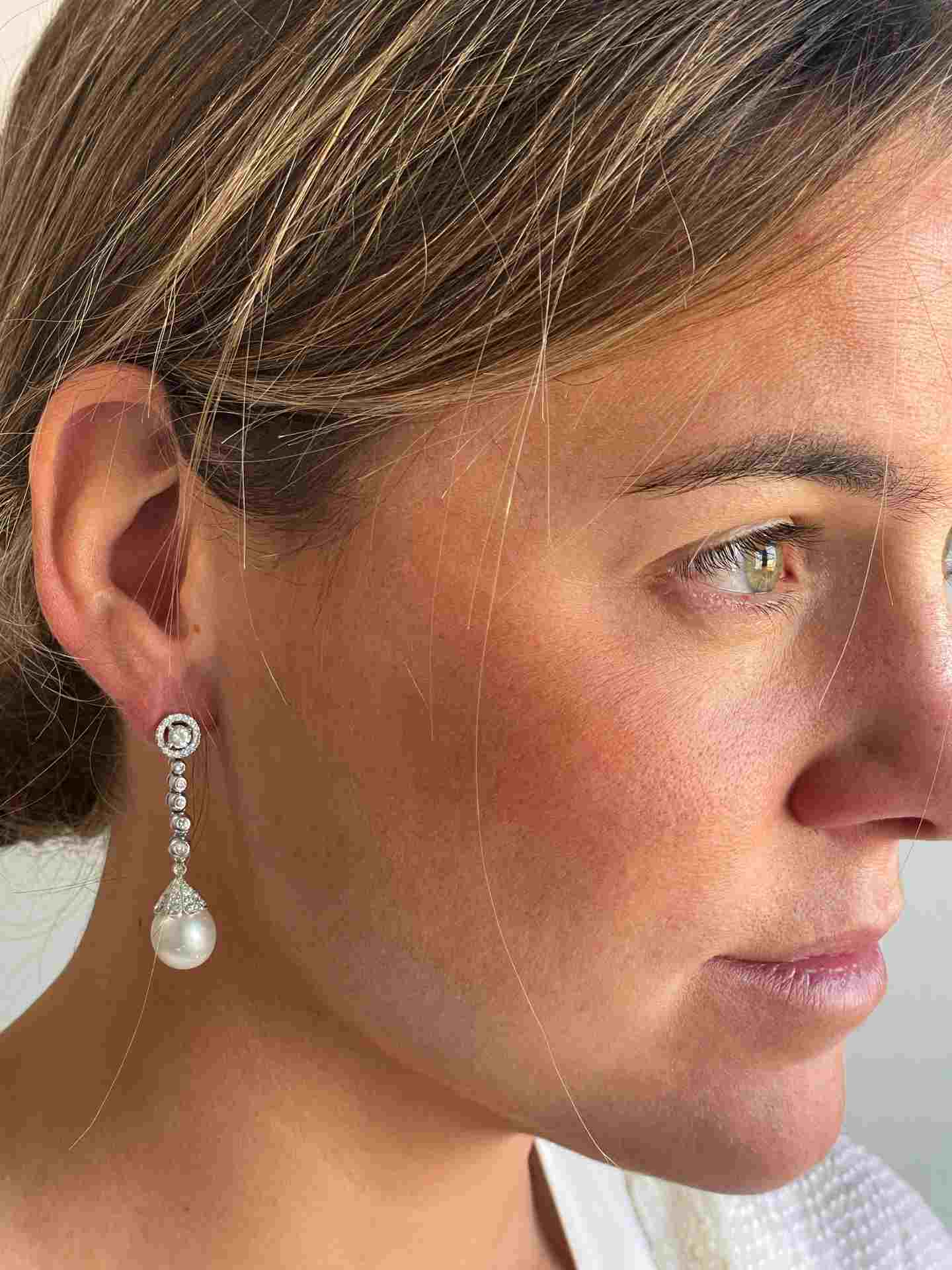 Perlas australianas CALMA con casquilla desmontable.