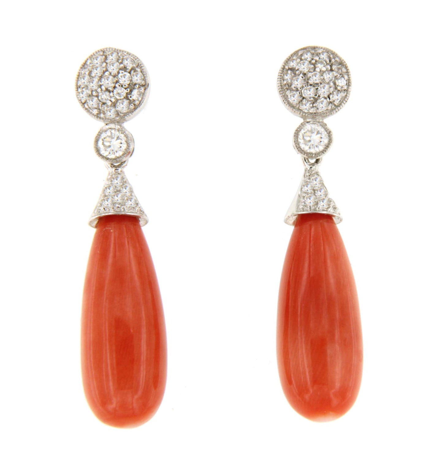 Pendiente IMPERIAL desmontable en oro blanco 18 ktes con brillantes.