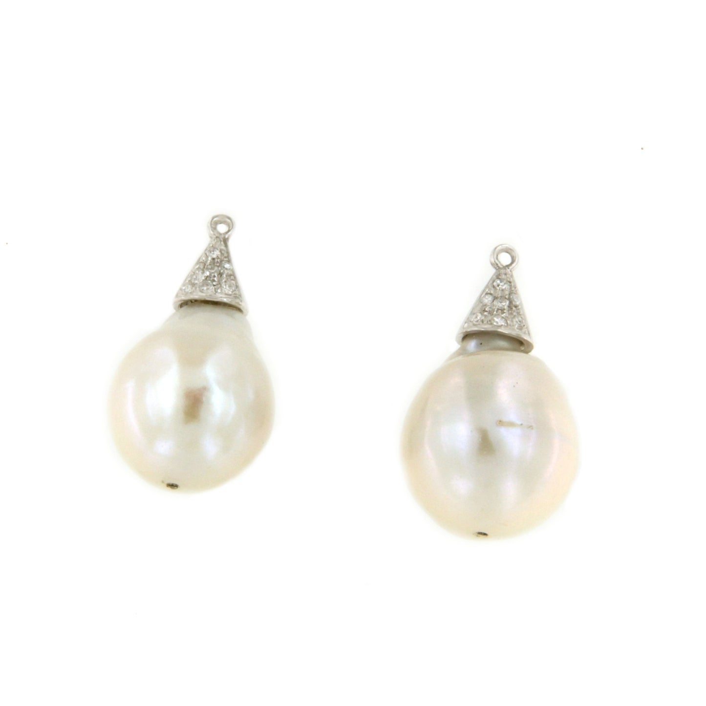 Perlas SILE con casquilla de brillantes y oro blanco 18 ktes