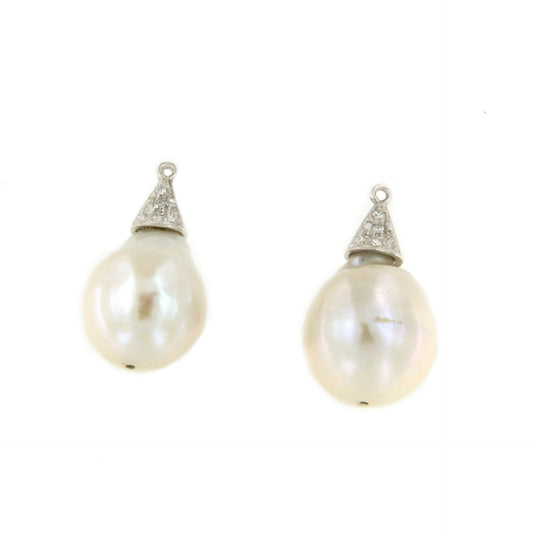 SILE pearls with diamond cap and 18k white gold
