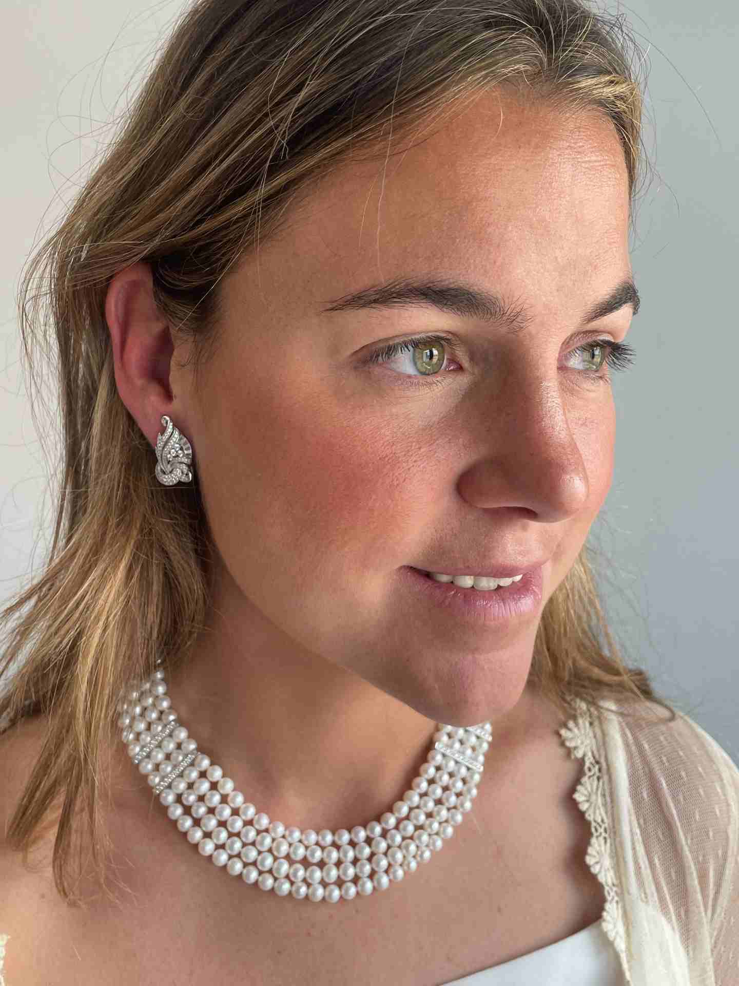 Collar FILIGRANO de perlas chinas con entrepiezas de plata y circonitas