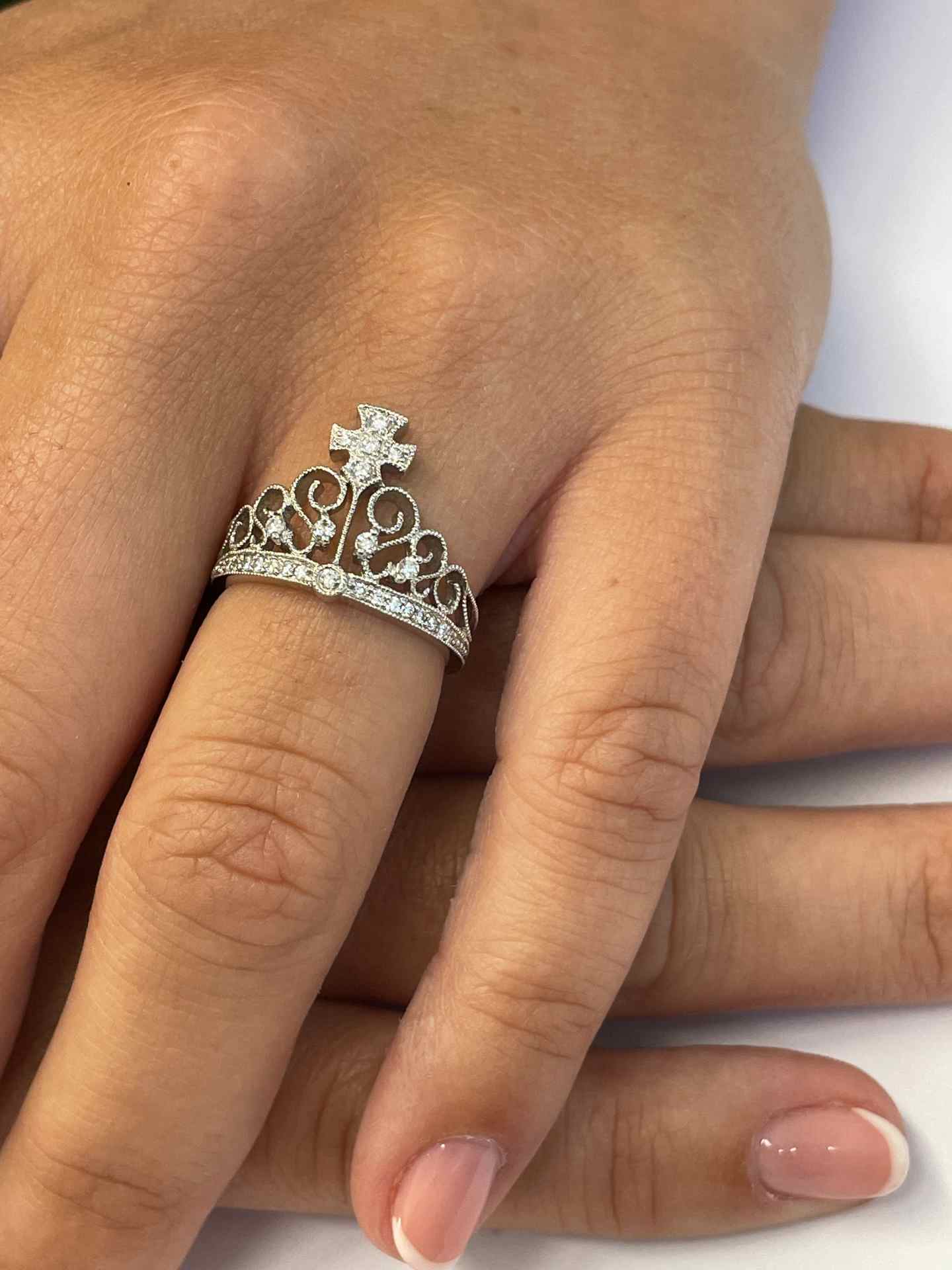 Anillo GALAPAGAR art decó en oro blanco 18 ktes y briilantes