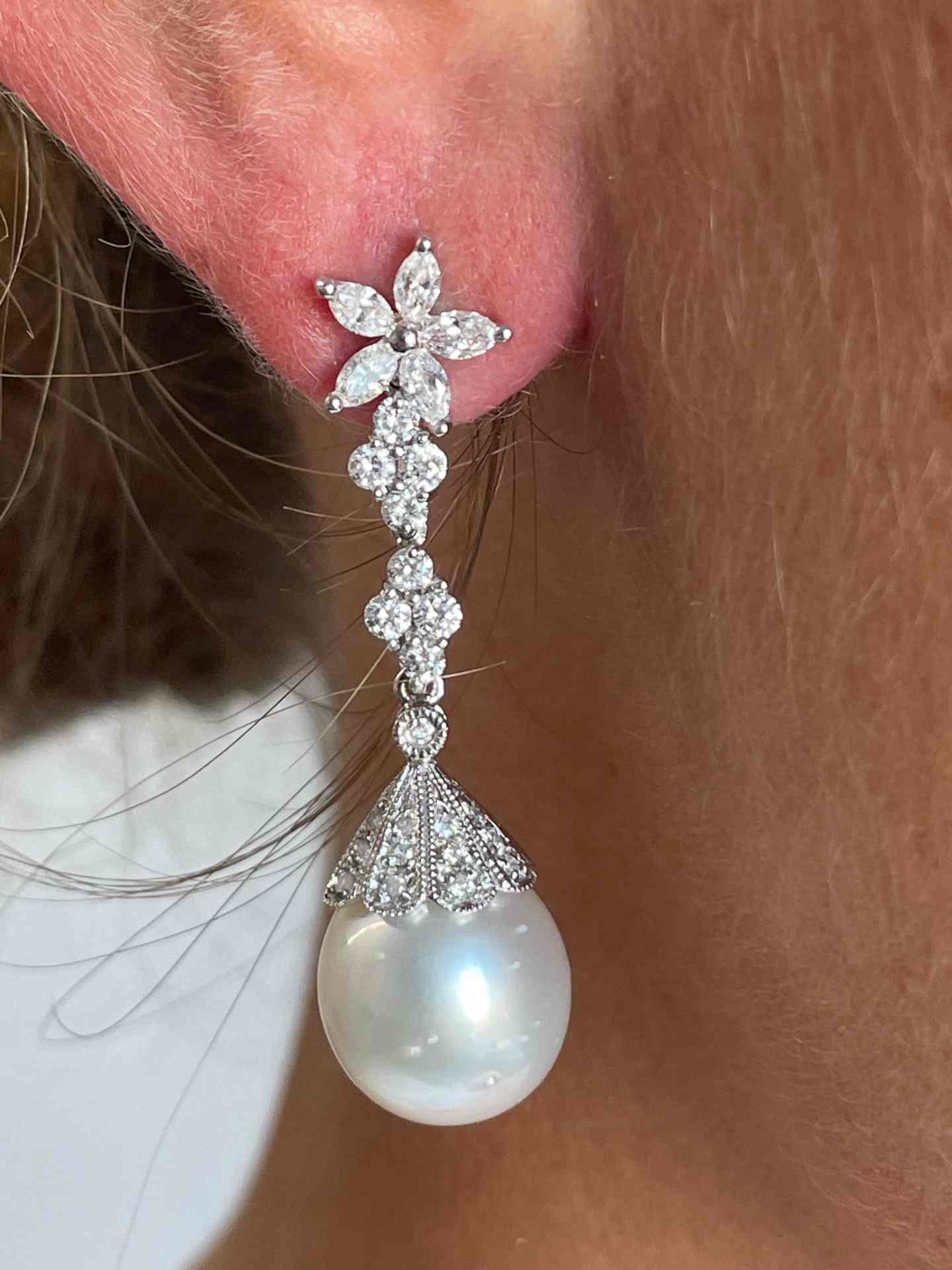 Perlas australianas CALMA con casquilla desmontable.