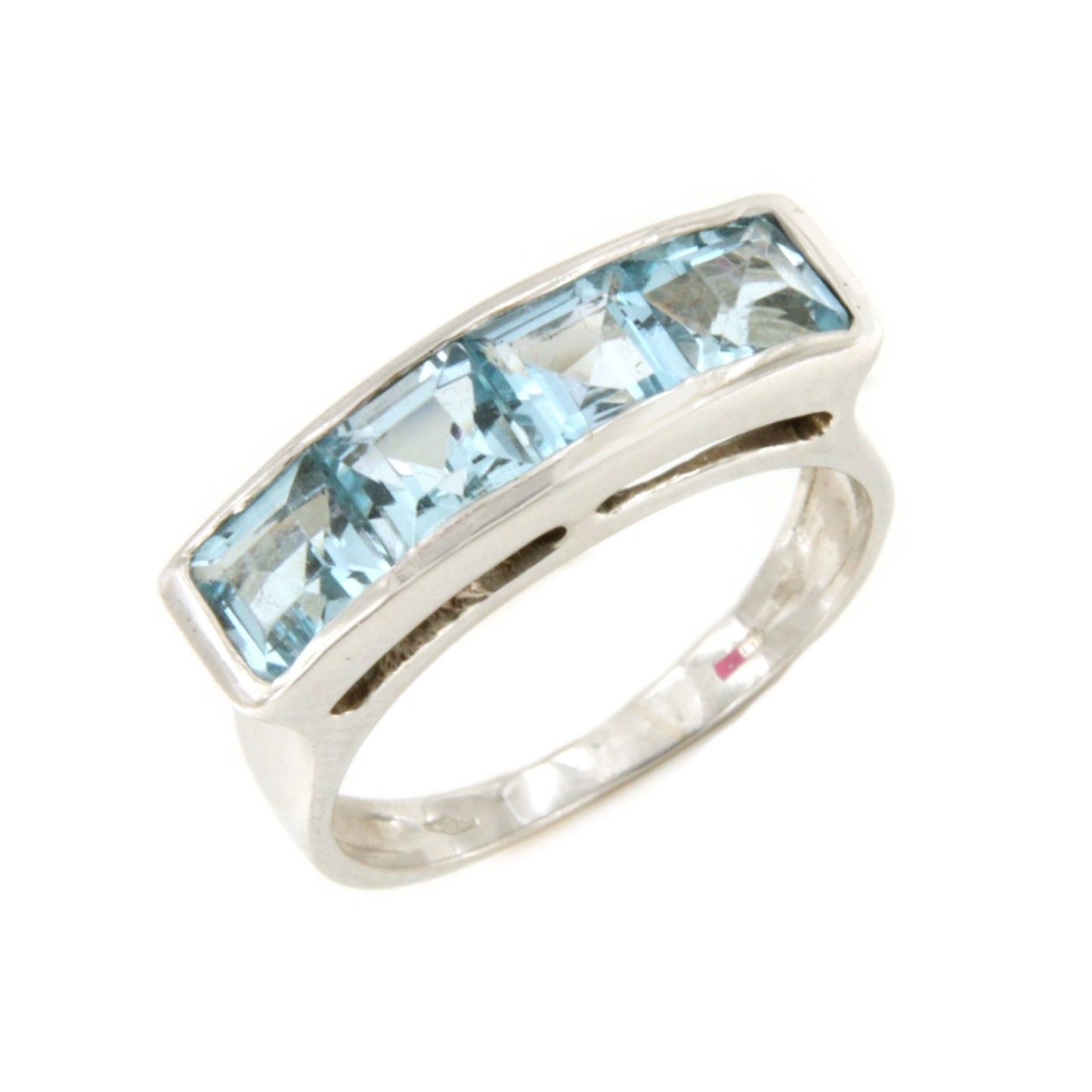 Anillo PILOÑA con princesas de cuarzo azul en oro blanco de 18 ktes.