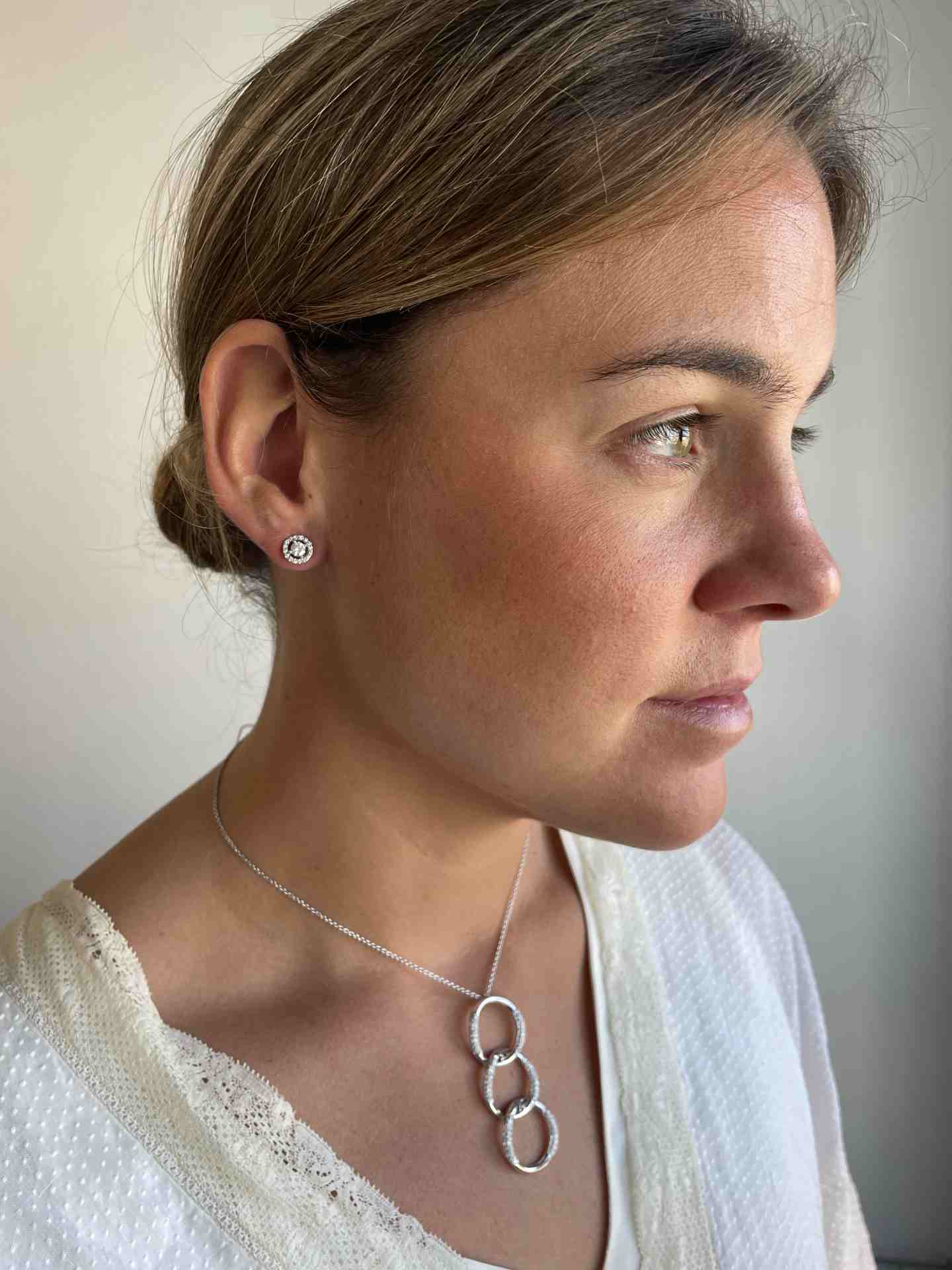 COBRA choker in 18k white gold with curb links in diamonds