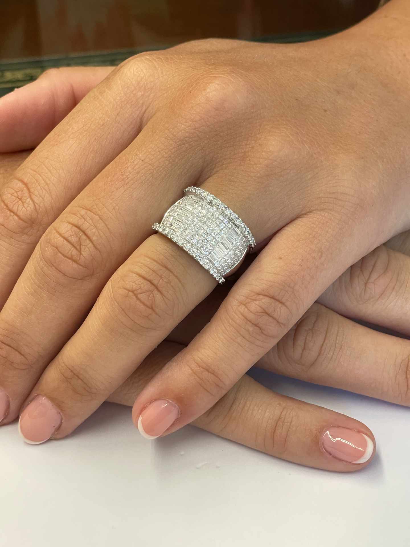 GUILLENA ring in 18k white gold with diamonds, baguettes and princesses.