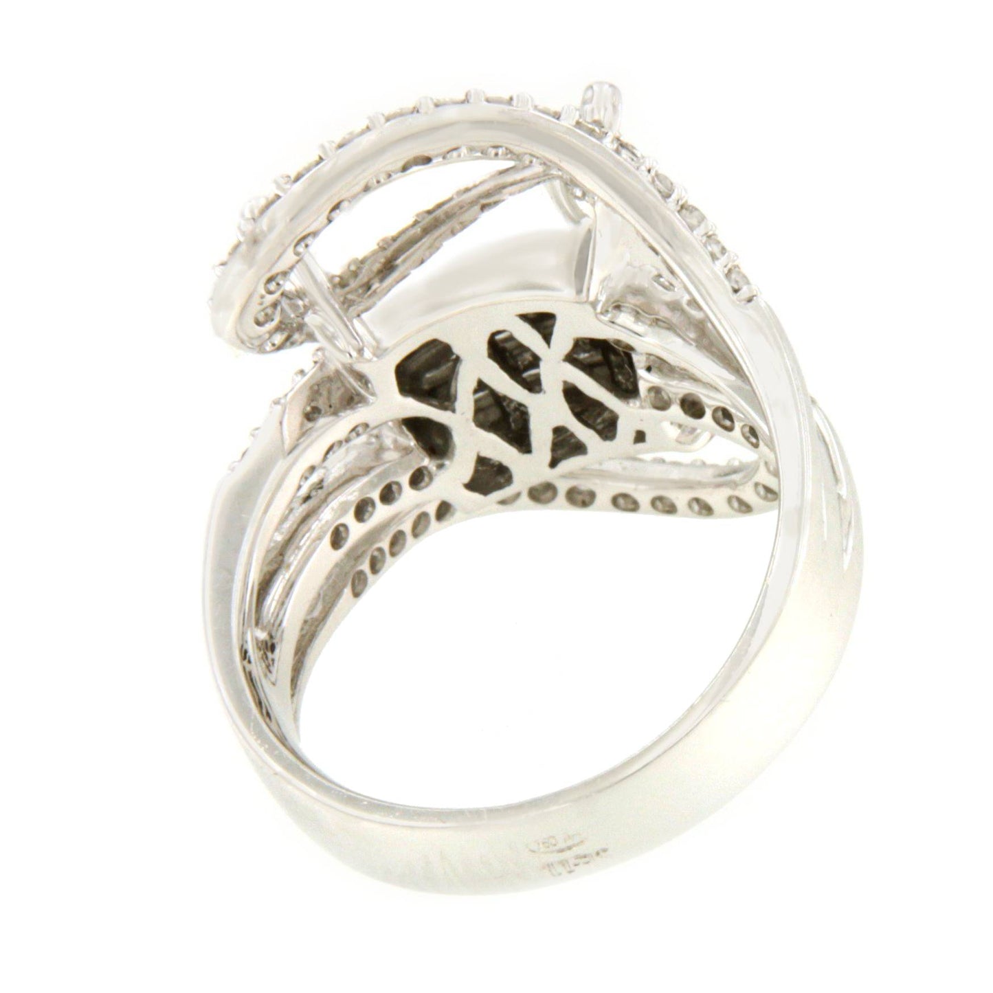 BADALONA ring in 18k white gold with diamonds and princesses.