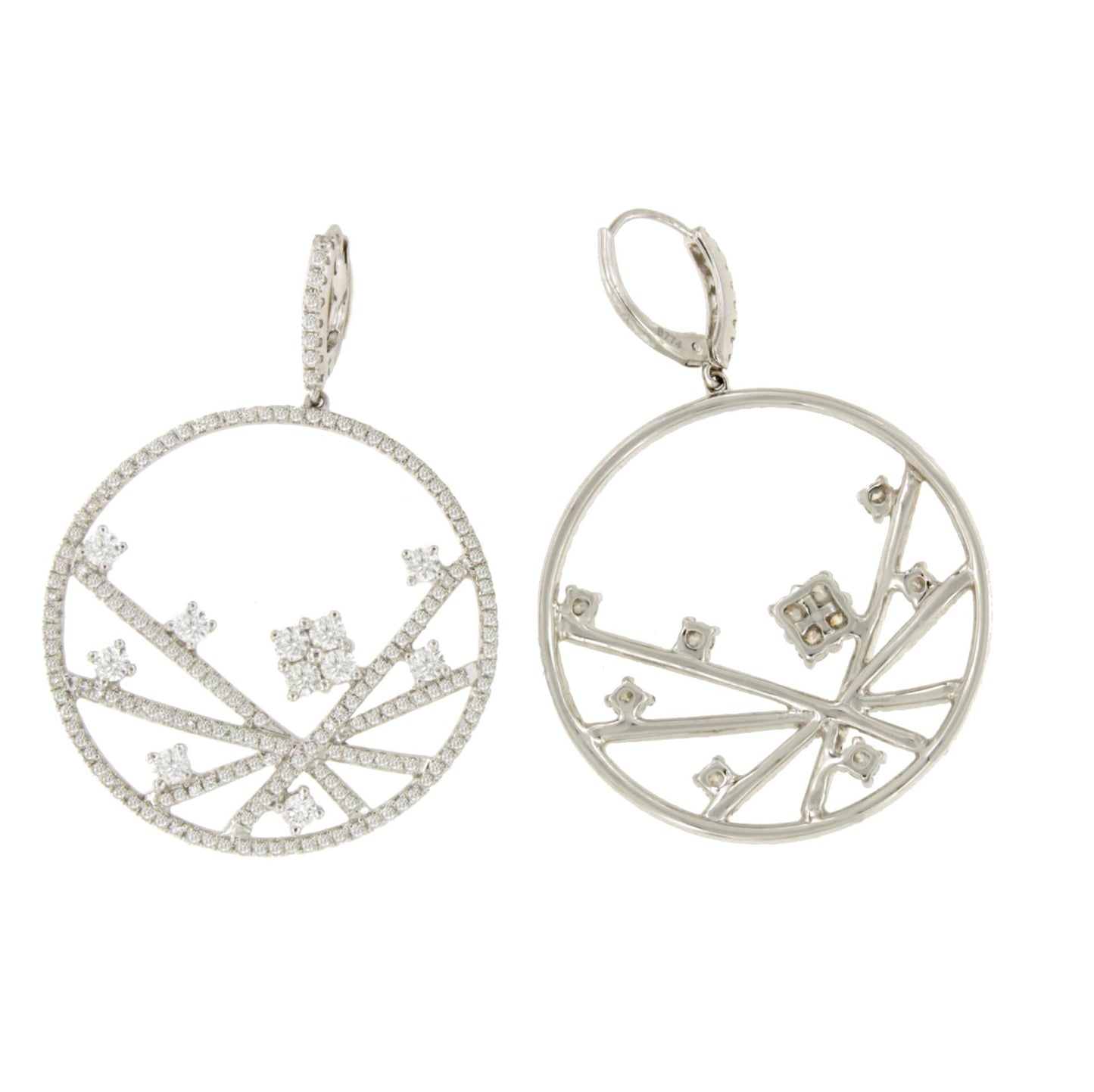 CARMONA long earring with diamonds in 18k white gold.