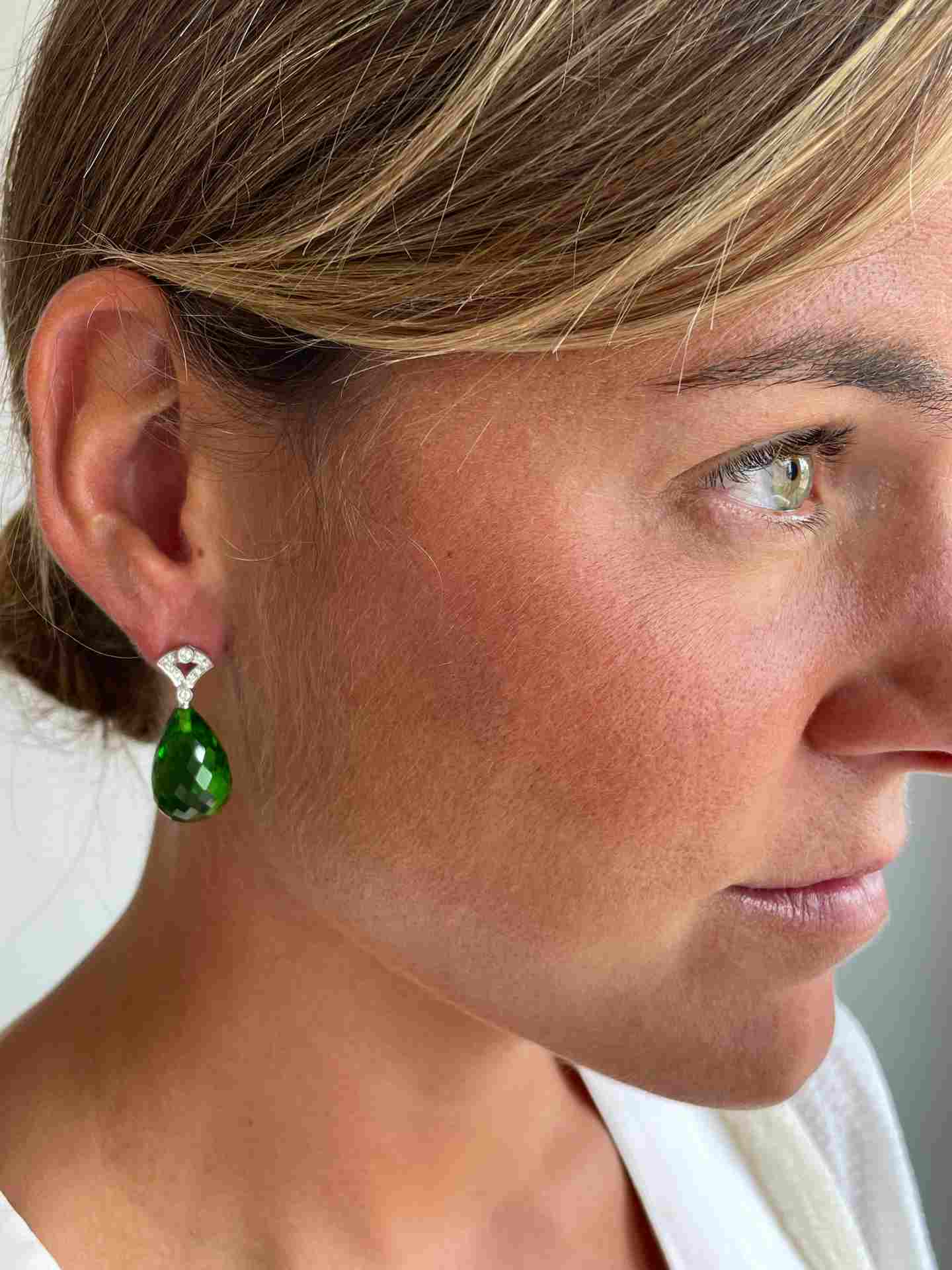 COQUETO detachable earrings in 18k white gold and diamonds