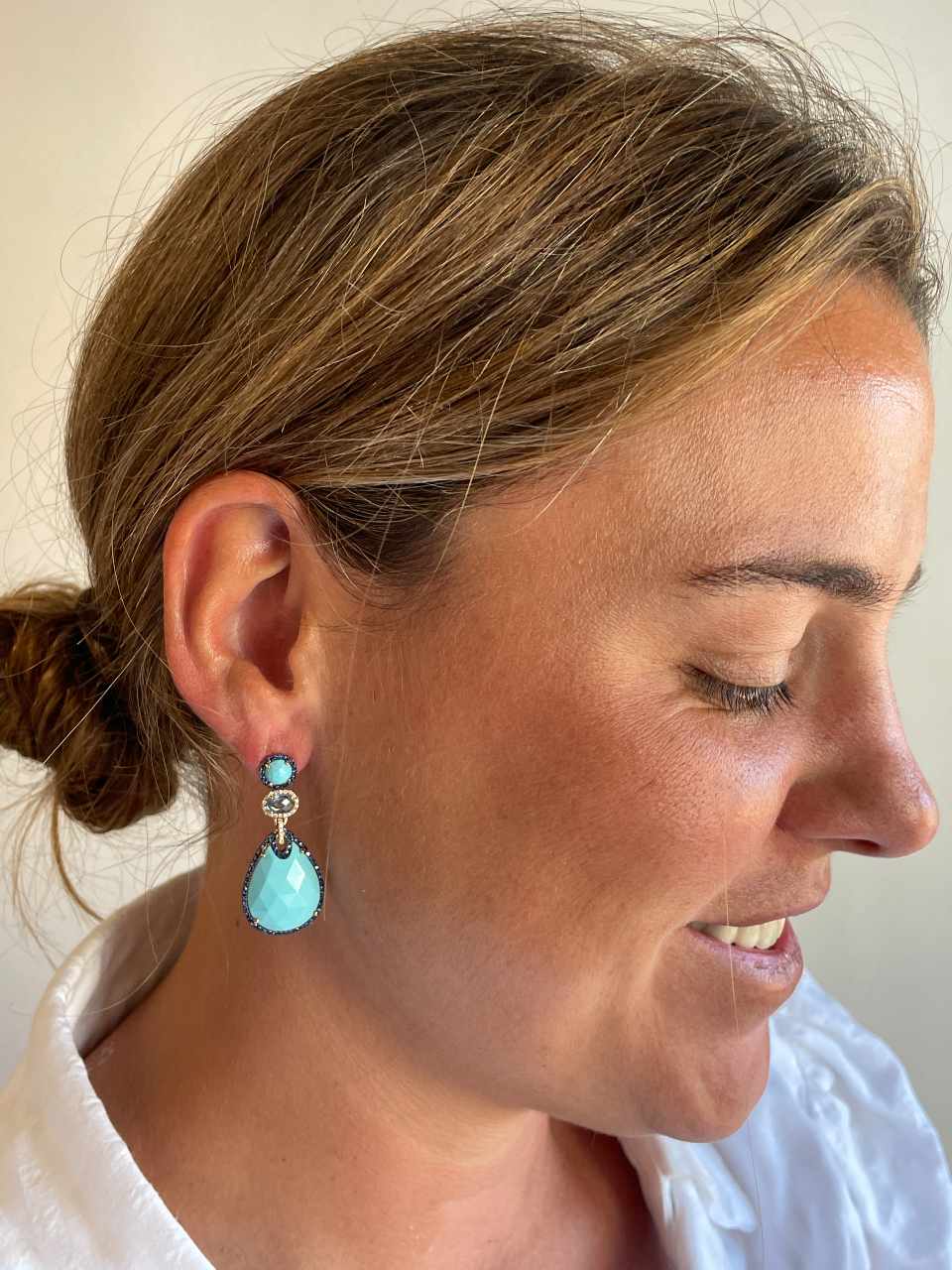 Long rose gold earrings with sapphire, diamond and turquoise