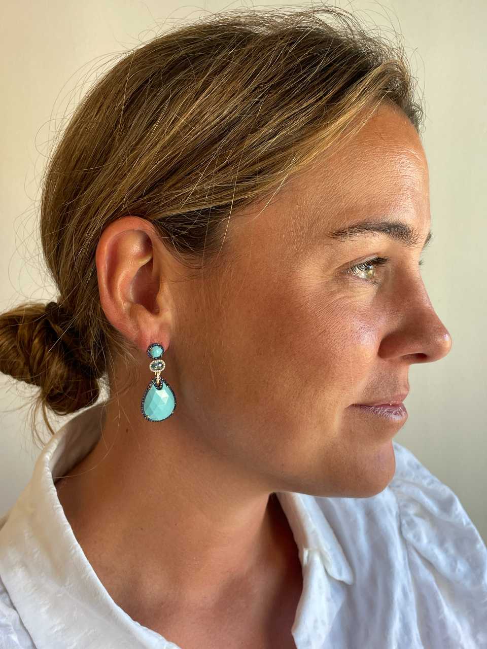 Long rose gold earrings with sapphire, diamond and turquoise