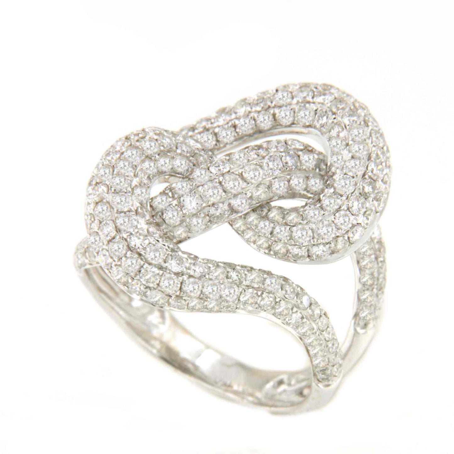 MUNGIA ring in 18k white gold with pavé diamonds.