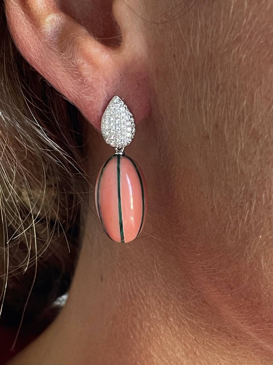 MANFREDI, detachable white gold earrings with a pair of knobs