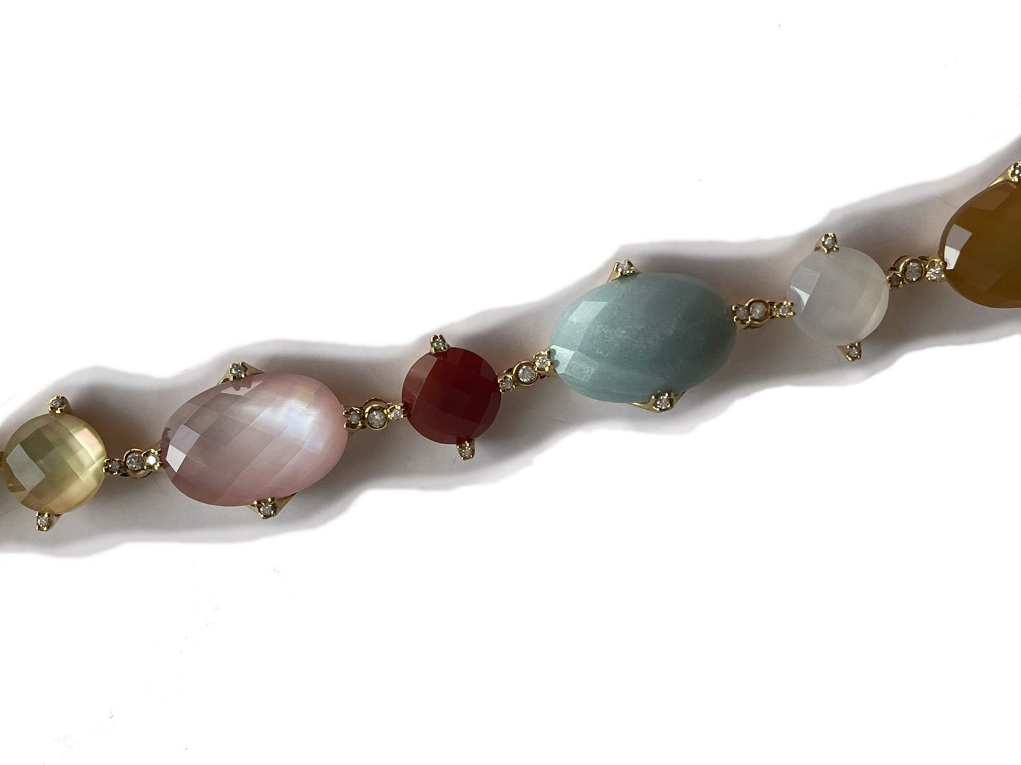 FERRARI, pulsera de oro y diamantes con piedras naturales