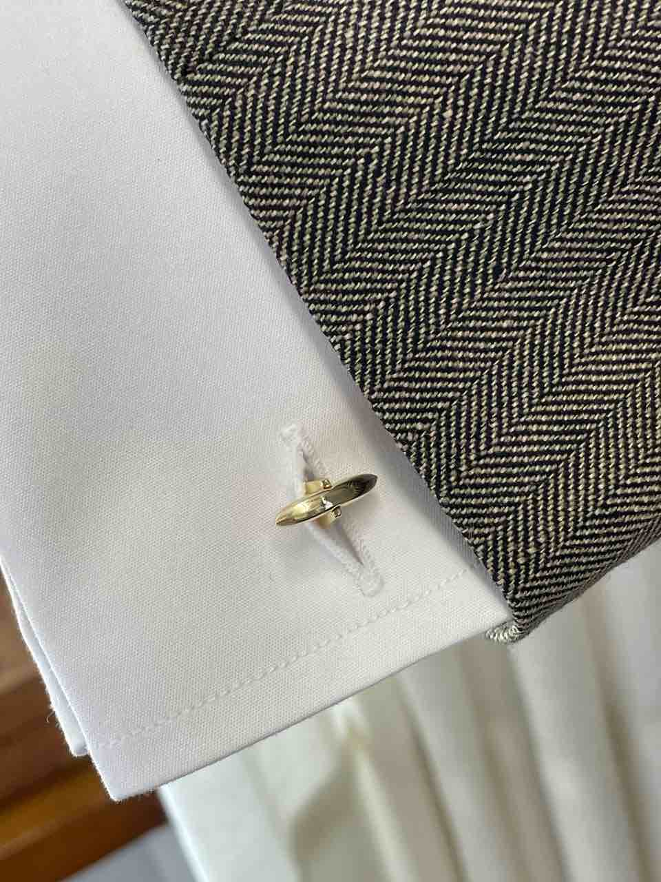 LUSO plain oval-shaped cufflinks in 18k yellow gold