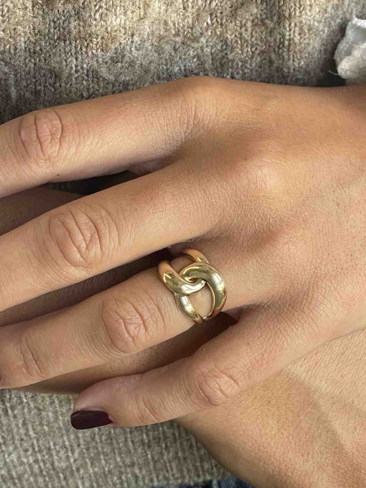 EKIN ring in 18-karat yellow gold with curb links